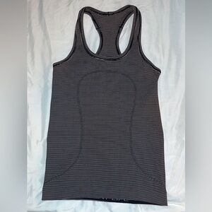 Lululemon tank top!